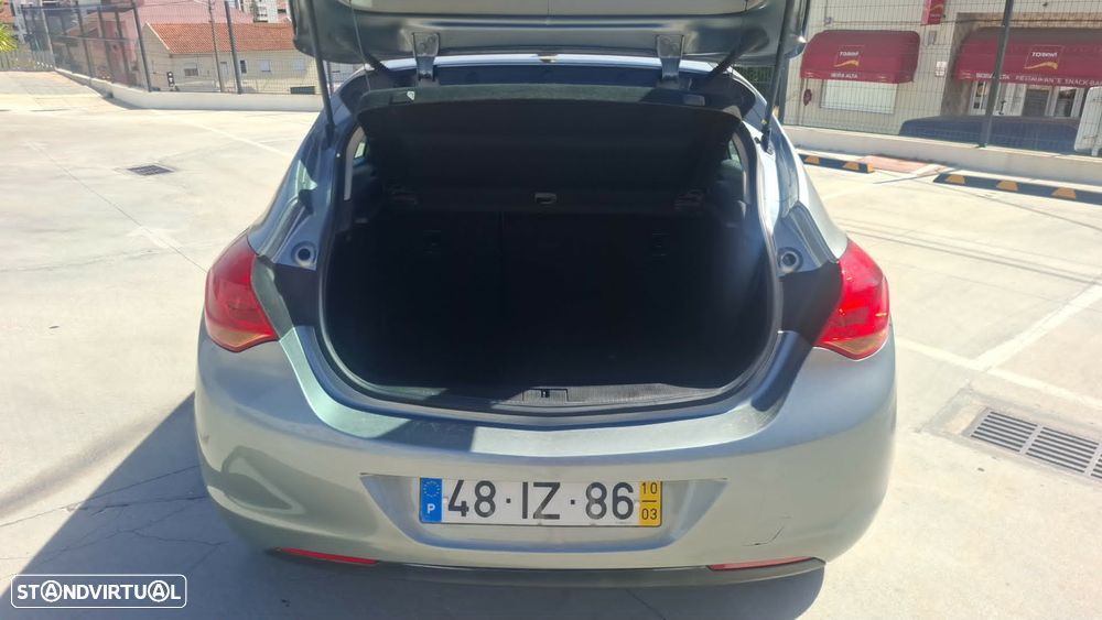 Opel Astra 1.7 CDTI Cosmo - 8