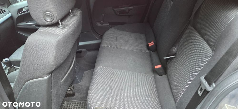 Opel Astra - 10