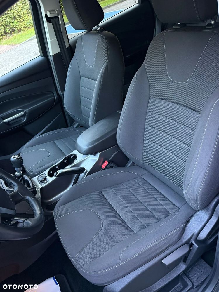 Ford Kuga - 22