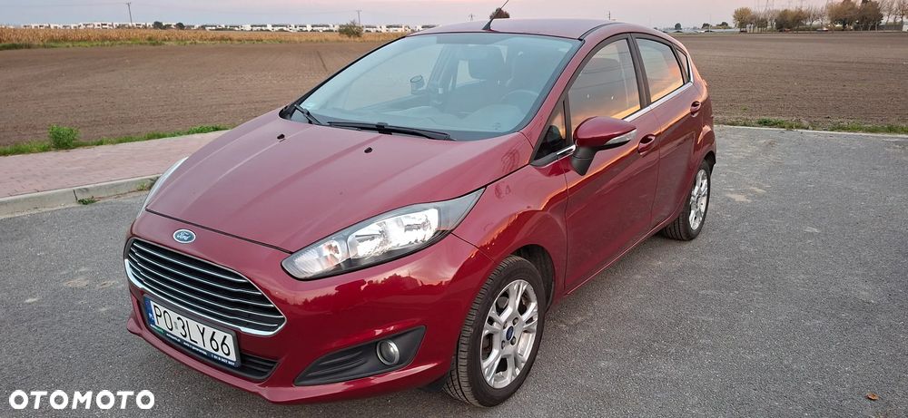 Ford Fiesta 2014 photo 2