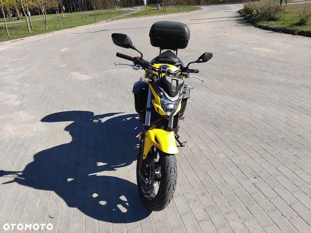 Honda CB - 8