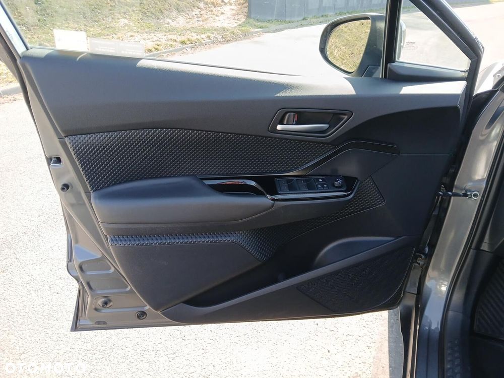 Toyota C-HR 2.0 Hybrid Style - 40