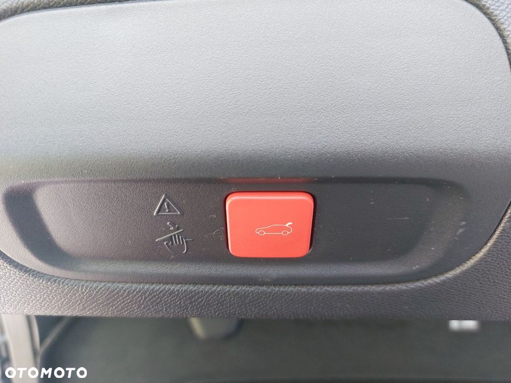 Peugeot 408 1.2 PureTech GT S&S EAT8 - 11