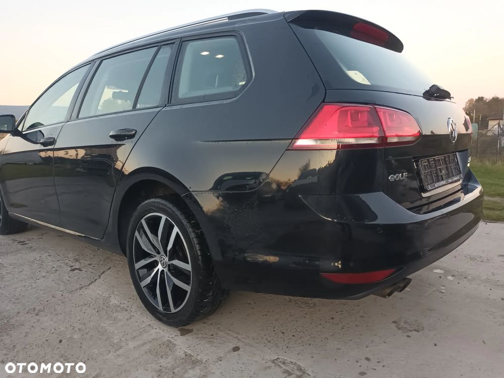 Volkswagen Golf 2.0 BlueTDI DSG Comfortline - 9