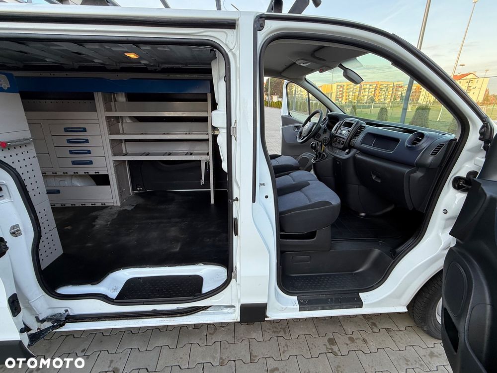 Opel Vivaro - 21