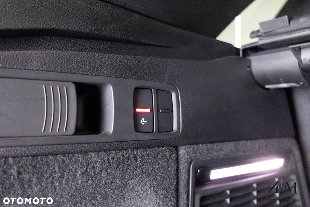 Audi Q5 40 TDI quattro S tronic S line - 24