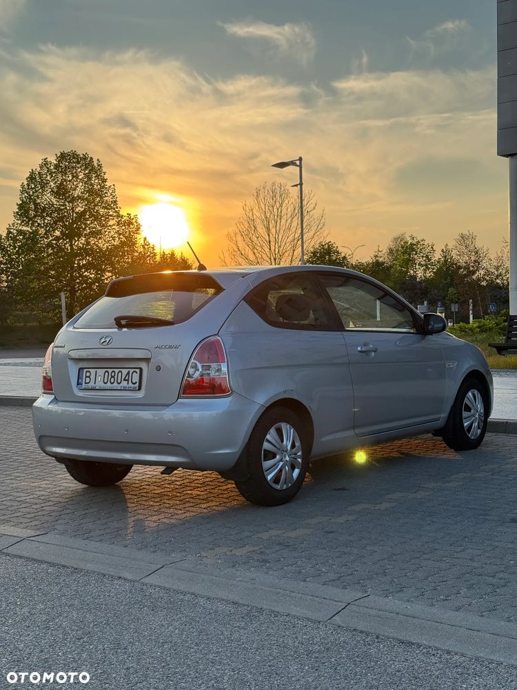 Hyundai Accent 1.6 Style A/C - 6