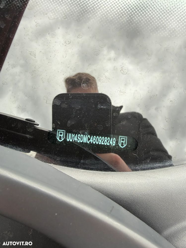 Dacia Logan 1.0 SCe Ambiance - 8