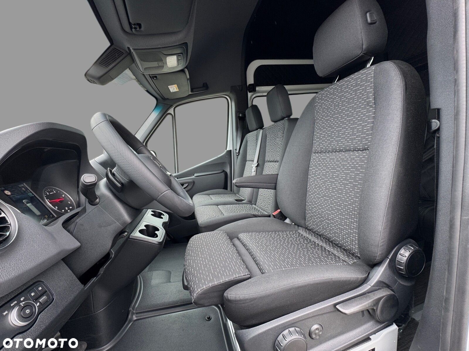 Mercedes-Benz Sprinter 317 CDI KA OM654 długi PRO - 9