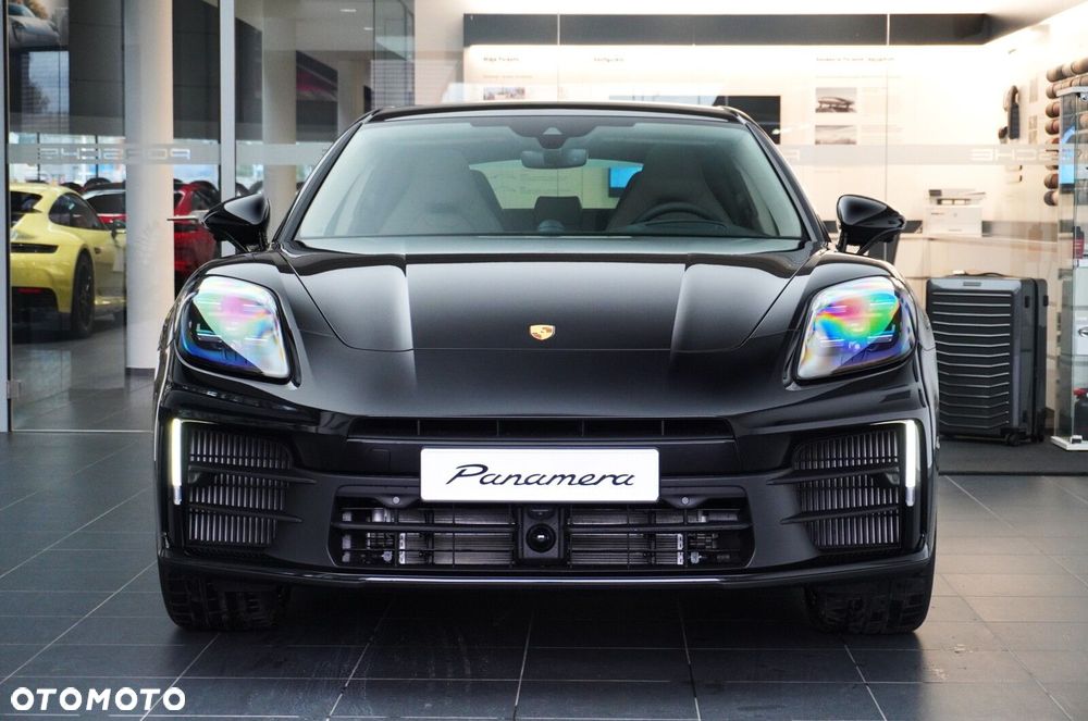 Porsche Panamera - 3