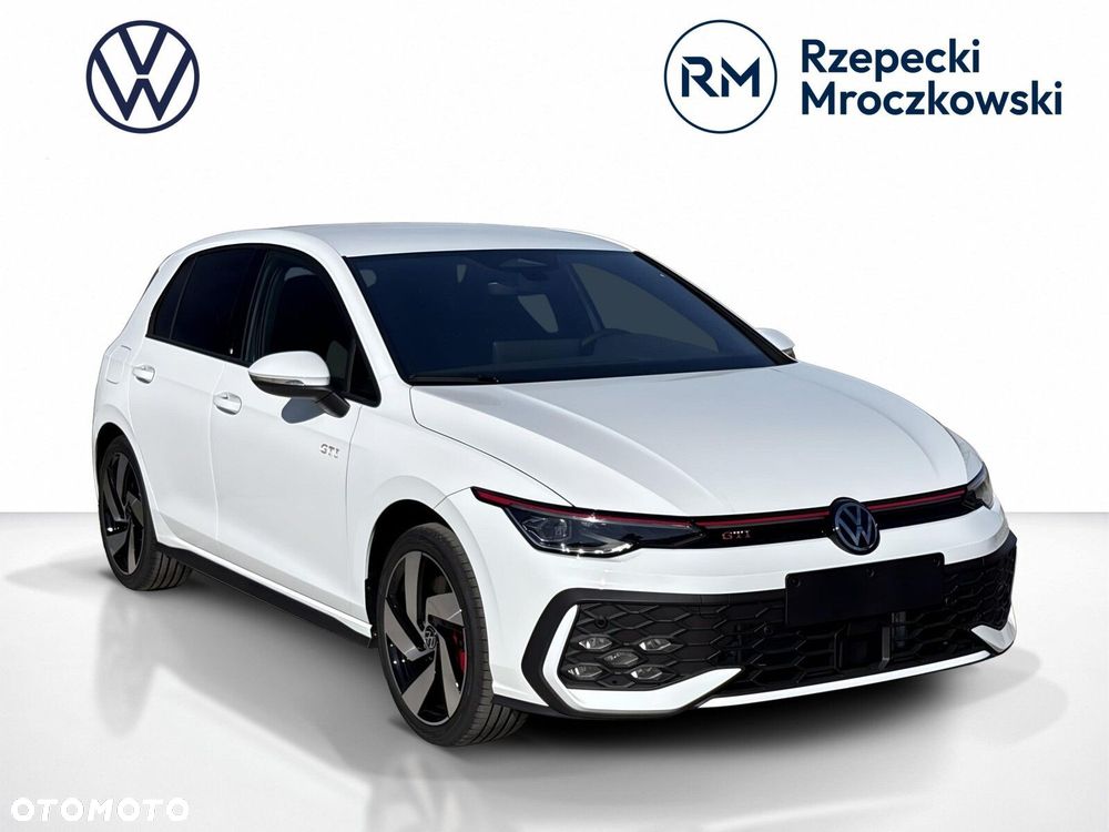 Volkswagen Golf - 8