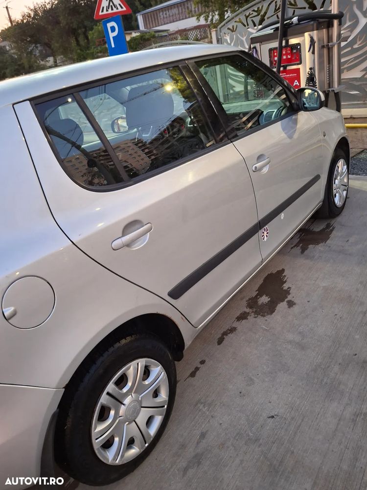 Skoda Fabia - 4