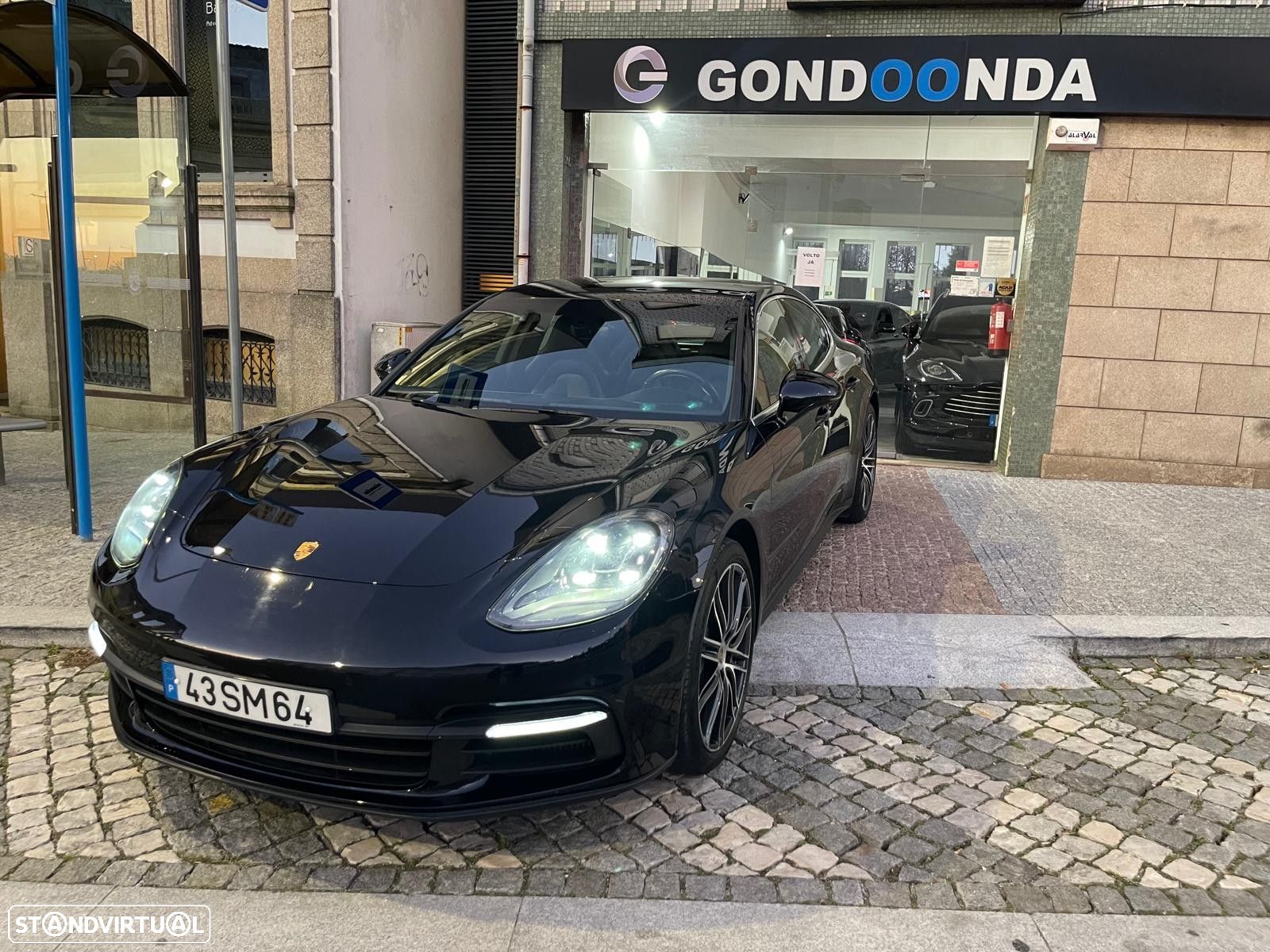 Porsche Panamera 4 S - 1
