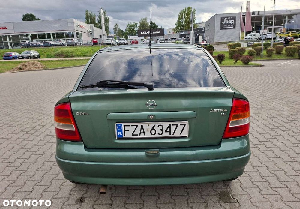 Opel Astra - 6