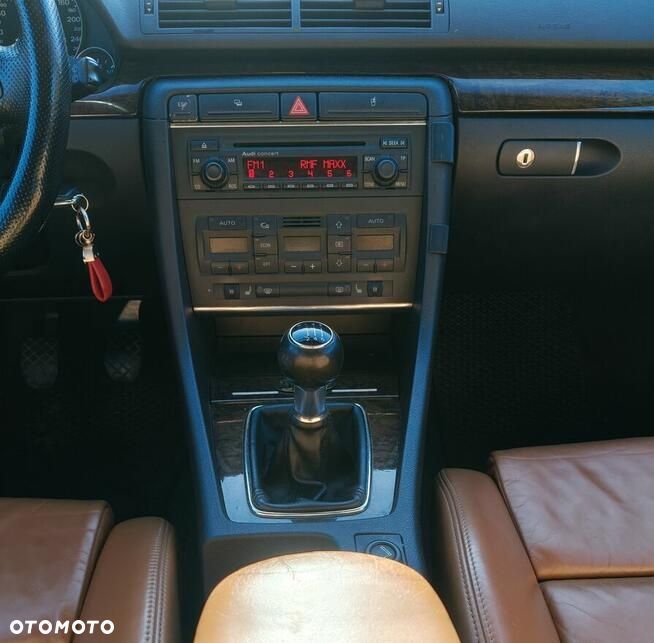 Audi A4 Avant - 7