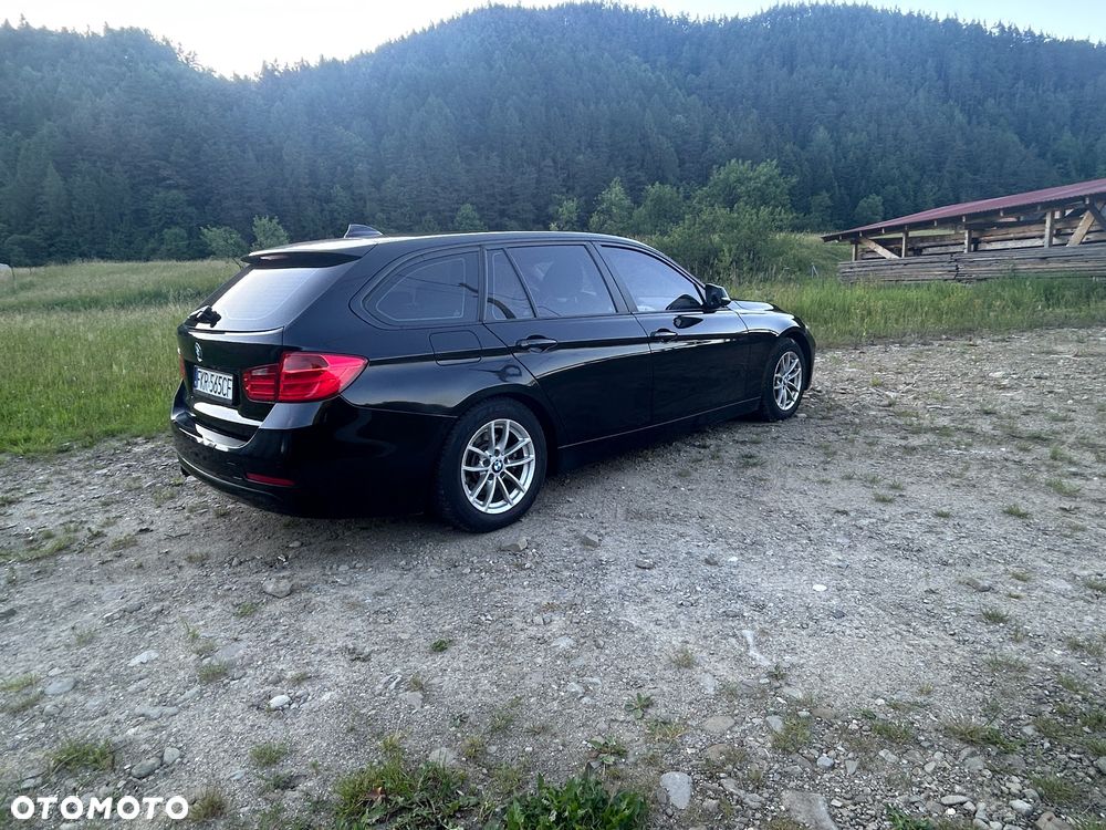 BMW Seria 3 320d Efficient Dynamics Sport Line - 2
