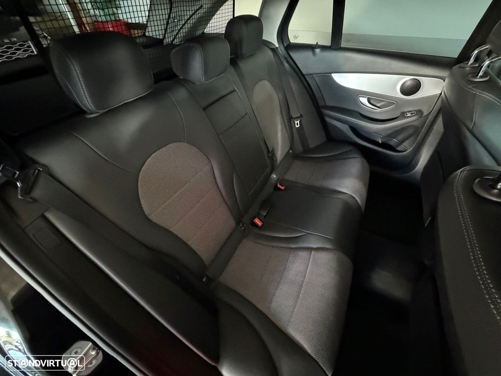Mercedes-Benz C 300 d Avantgarde - 35