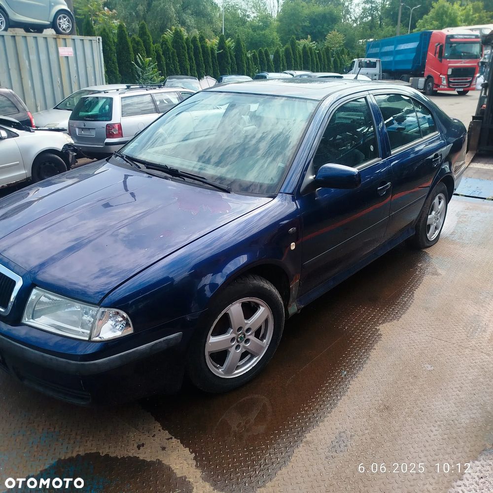 Skoda Octavia 1  na części . - 2