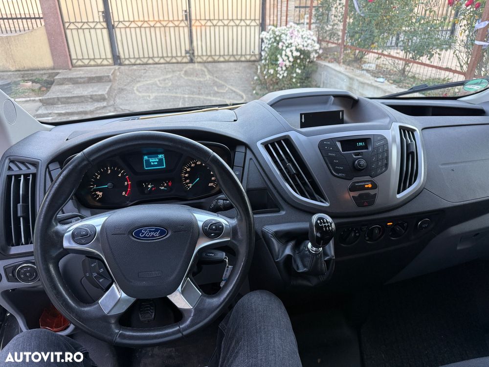Ford Transit - 12