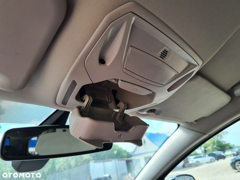 Ford Mondeo - 26