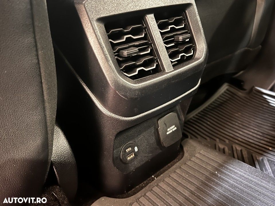 Ford Ranger 2.0 TD 205 CP 10AT 4x4 Double Cab Wildtrak - 32