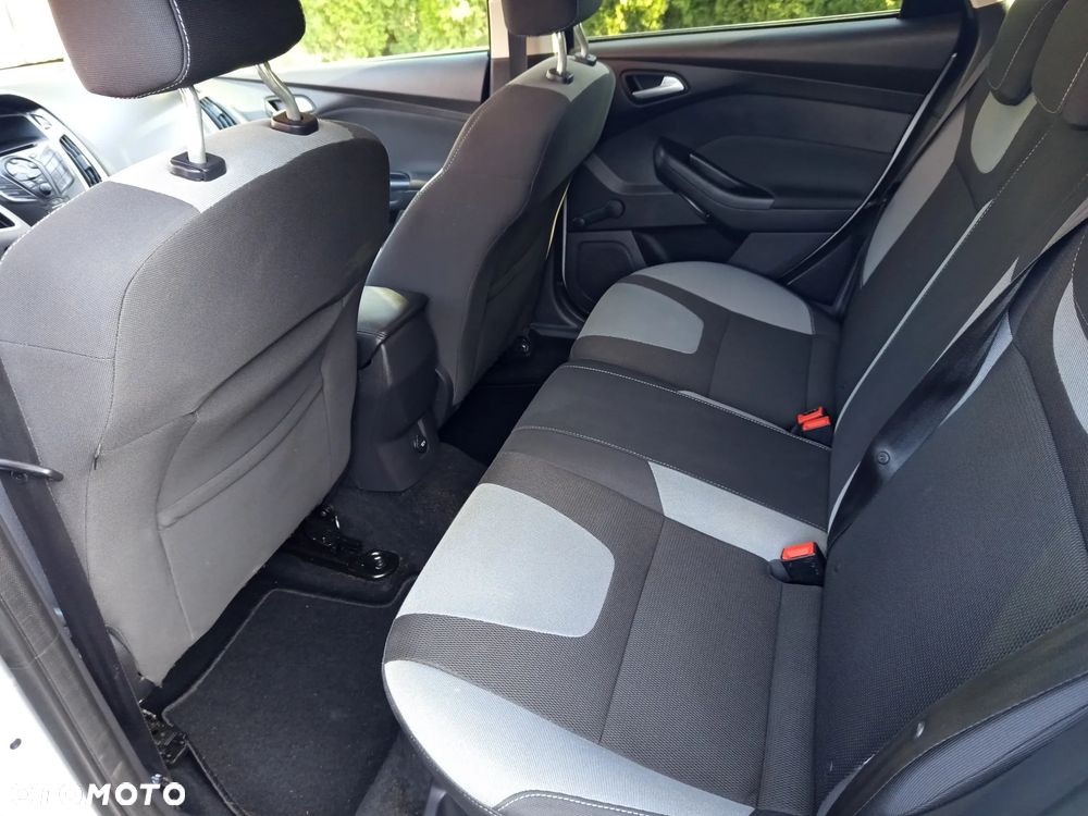Ford Focus - 24