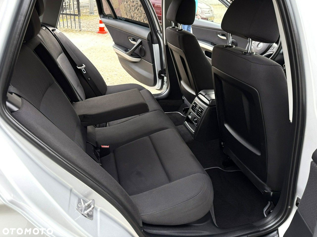 BMW Seria 3 318d Touring Modern Line - 20