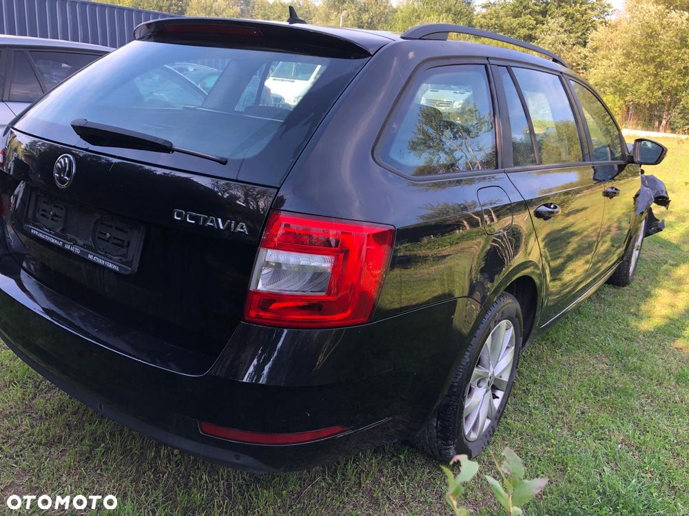 Skoda Octavia 1.6 TDI Premium Edition - 4