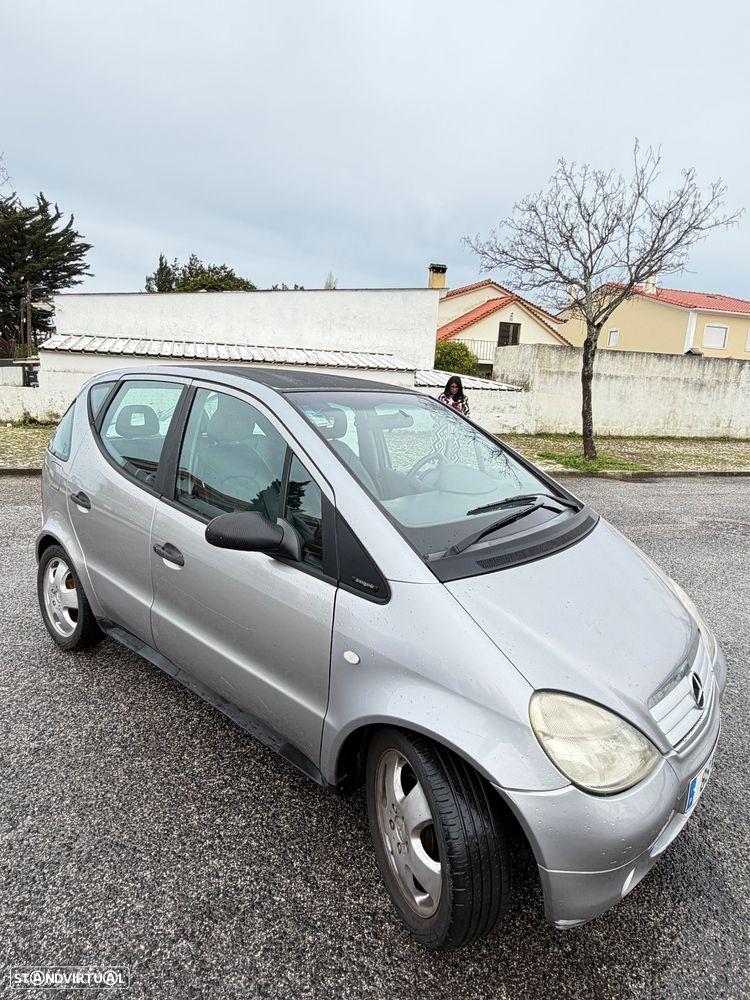 Mercedes-Benz A 190 Avantgarde - 4