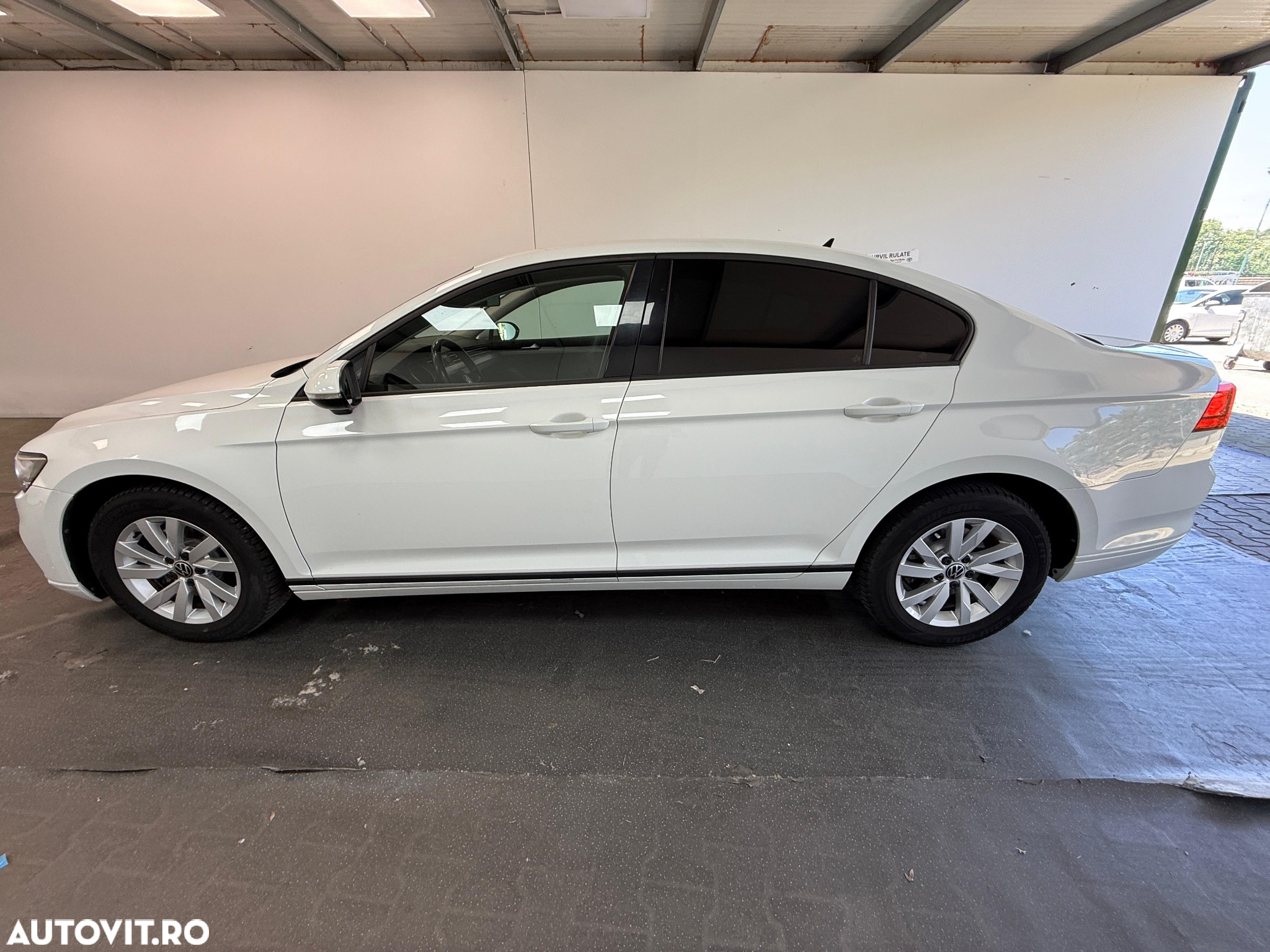 Volkswagen Passat 2.0 TDI DSG Advance - 13
