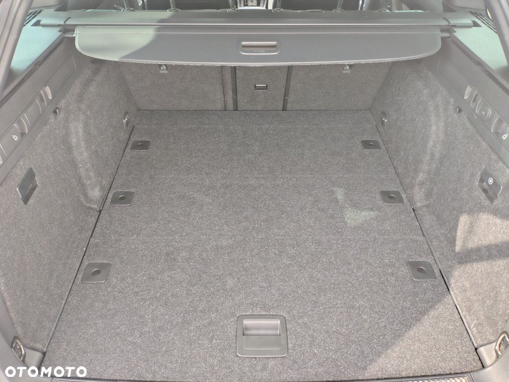 Skoda Superb 2.0 TDI SCR Sportline DSG - 33