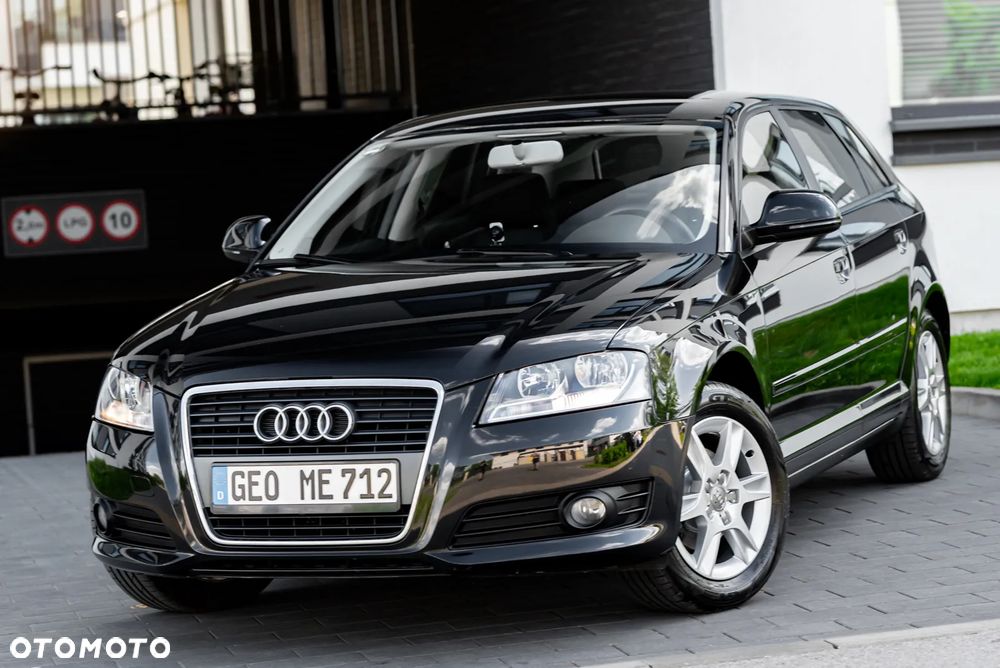 Audi A3 Sportback 1.6 Ambiente - 6