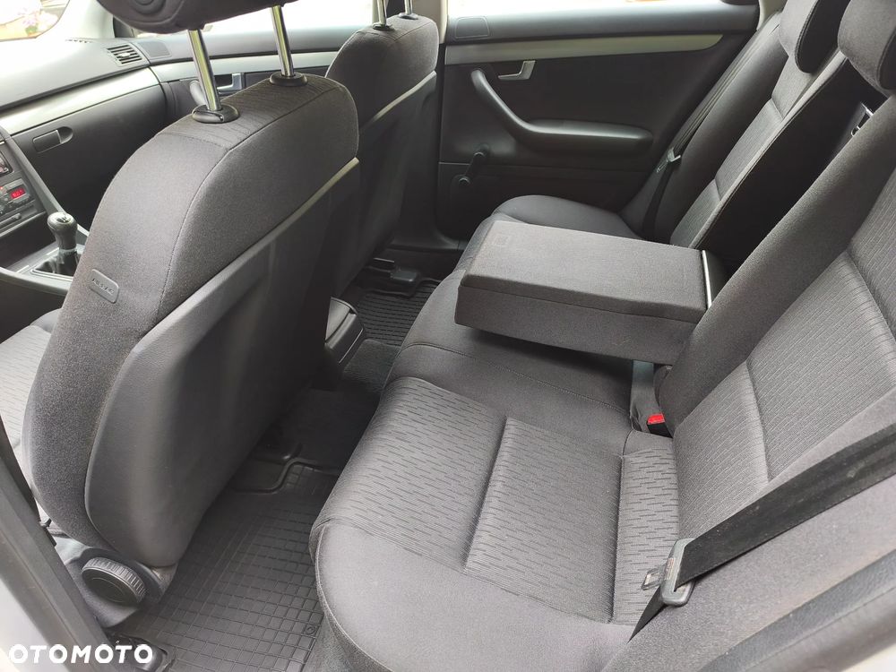 Audi A4 Avant 1.6 - 19