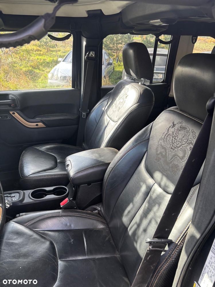 Jeep Wrangler 3.6 Unlim Sahara - 9