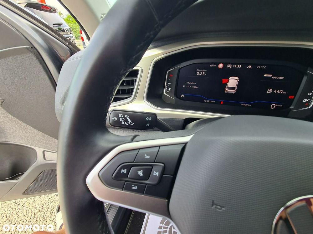 Volkswagen T-Roc 1.5 TSI OPF Move - 26