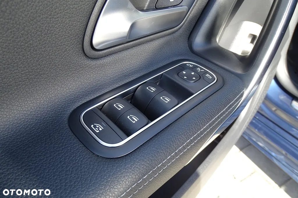 Mercedes-Benz CLA 220 d AMG Line 8G-DCT - 19