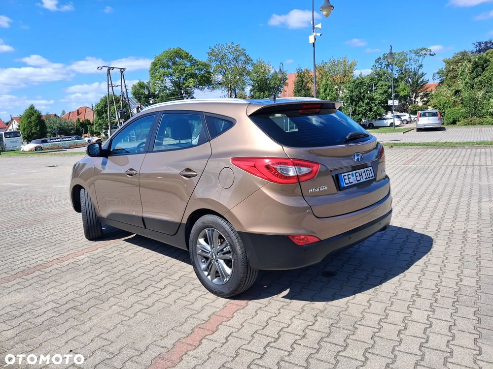 Hyundai ix35 1.6 2WD Fifa World Cup Edition - 6