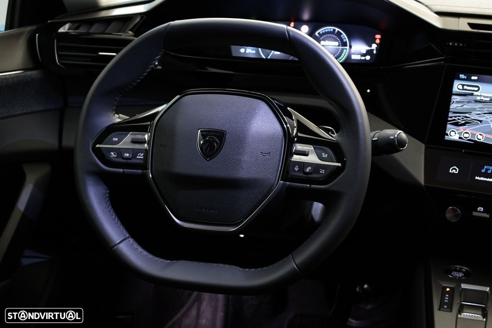 Peugeot 408 1.6 Hybrid Allure e-EAT8 - 18