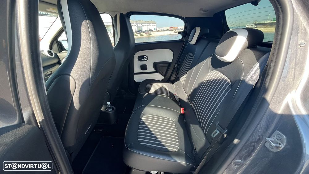Renault Twingo SCe 65 INTENS - 12