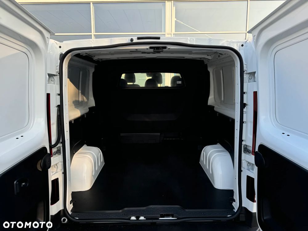 Renault Trafic - 15
