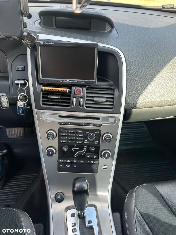 Volvo XC 60 D5 AWD Momentum - 15