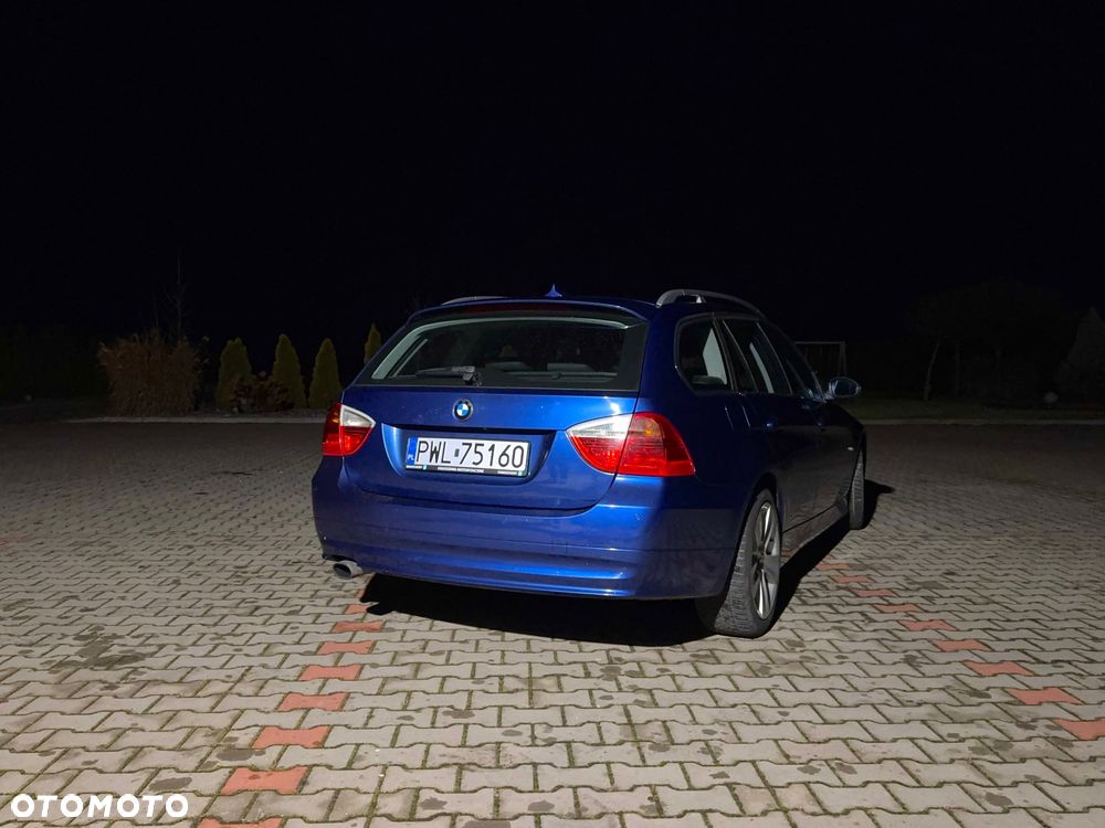 BMW Seria 3 320d - 3