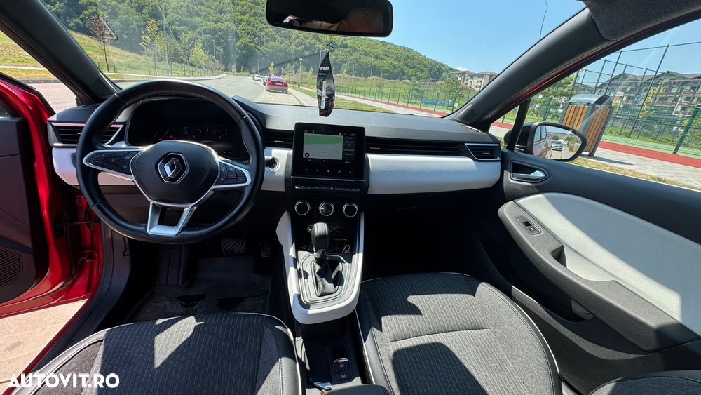 Renault Clio V TCe 90 CVT Techno - 11