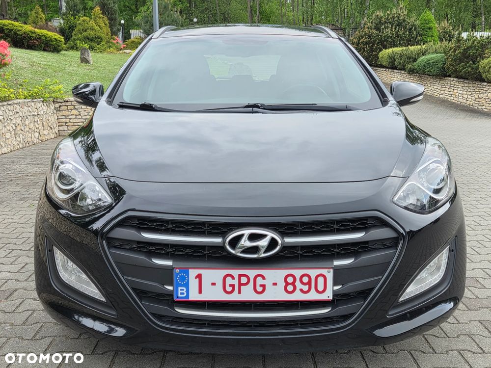 Hyundai i30 Kombi 1.6 GDi DCT Premium - 17