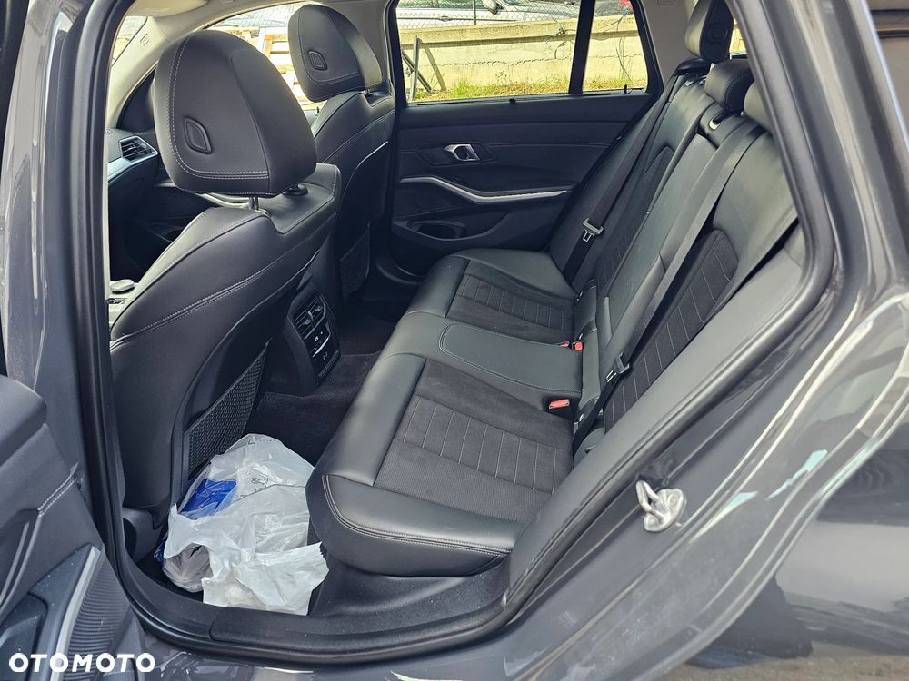 BMW Seria 3 320d Advantage - 33