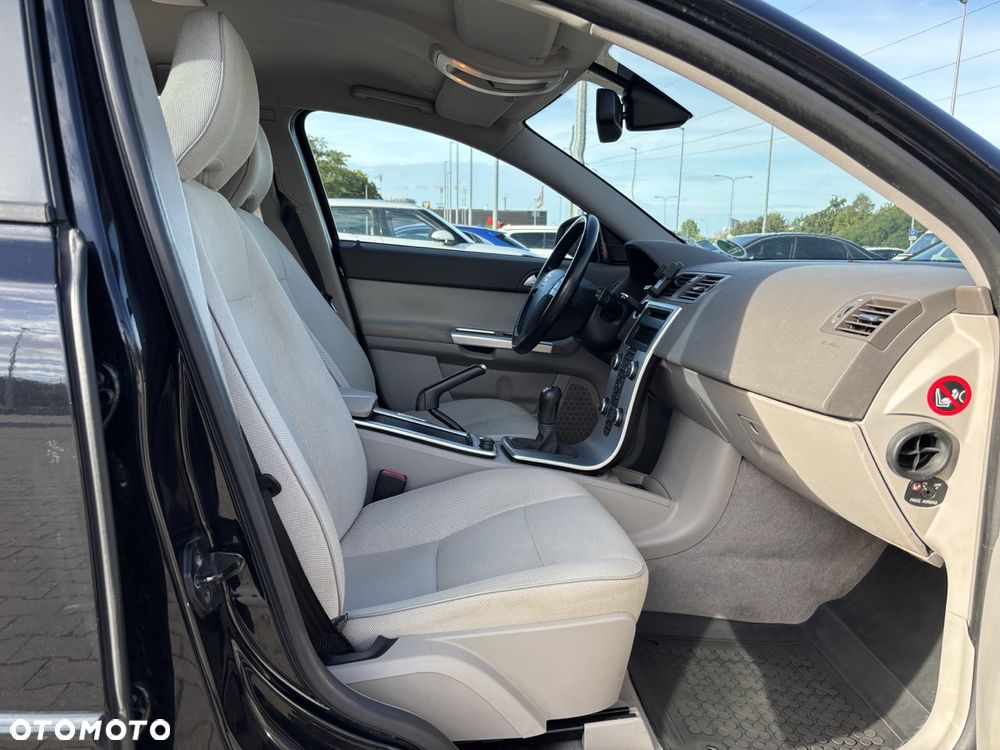 Volvo V50 D3 - 12