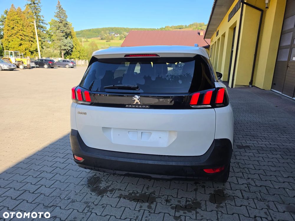 Peugeot 5008 1.6 BlueHDi Style 7os - 18