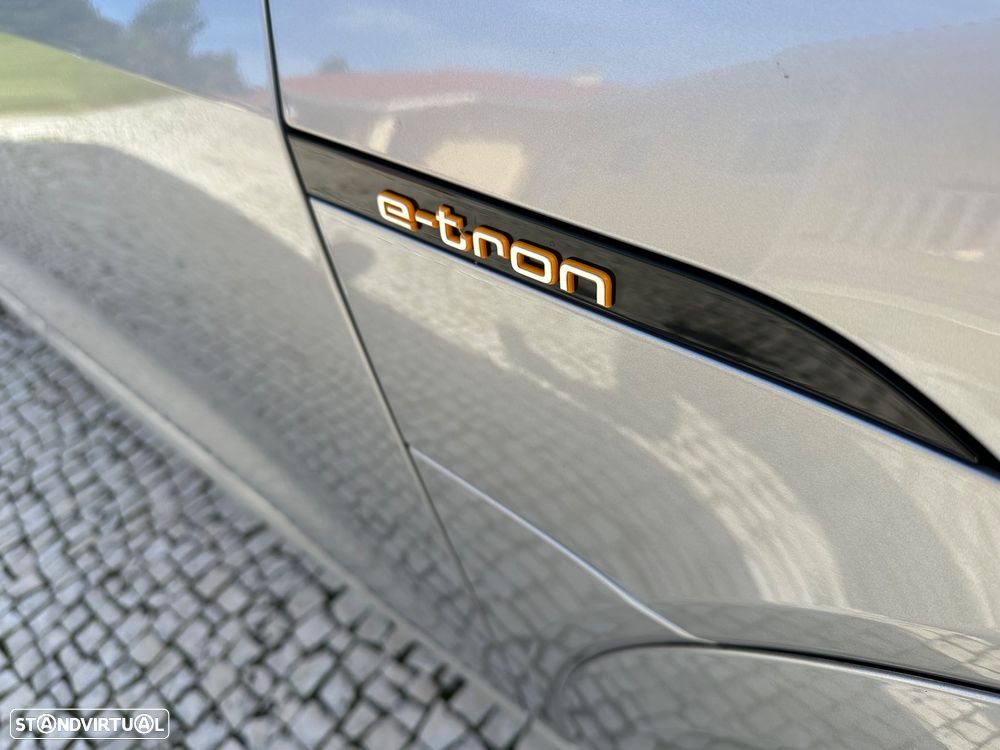 Audi e-tron Sportback 55 quattro S line - 11