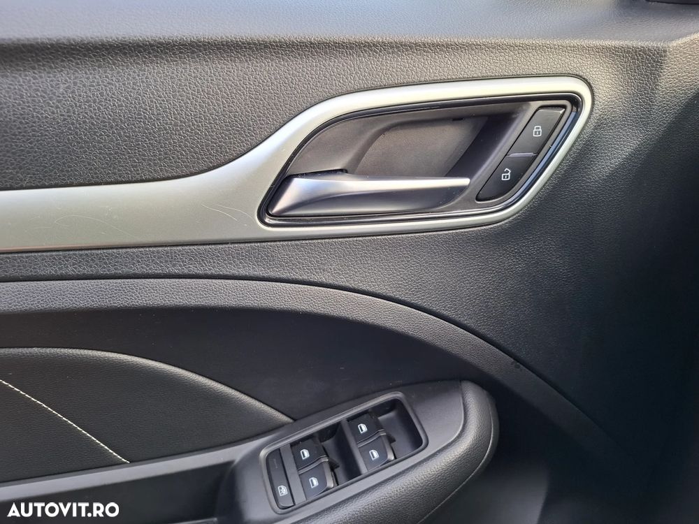 MG ZS EV Standard Luxury - 21