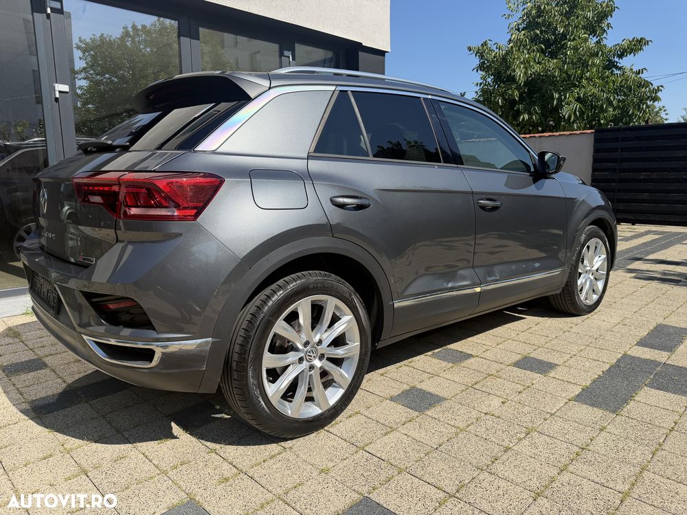 Volkswagen T-Roc - 8